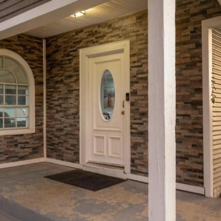 Experience Serenity In A 4Br3Ba Downtown Home Сан Антонио Екстериор снимка